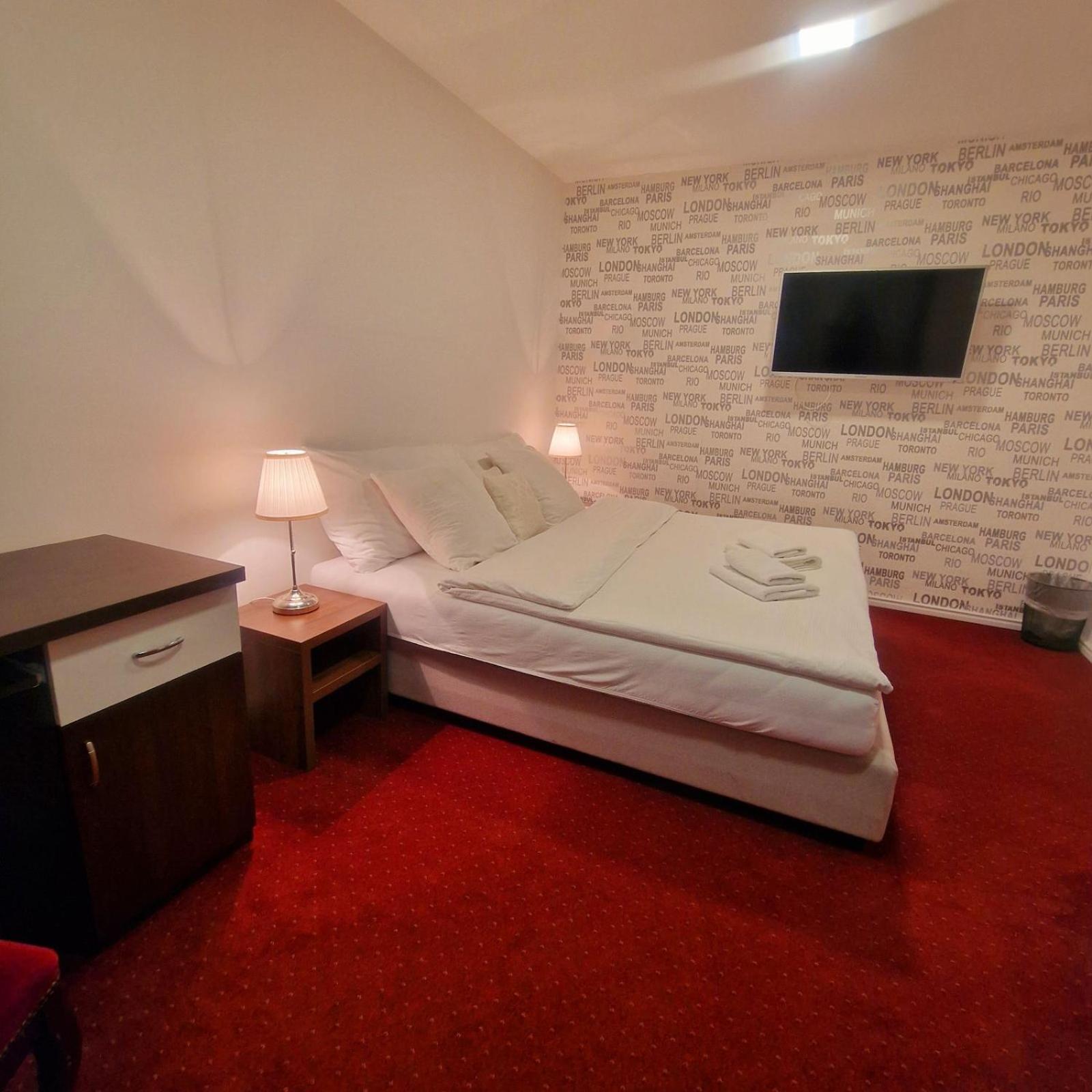 Swiss 3*